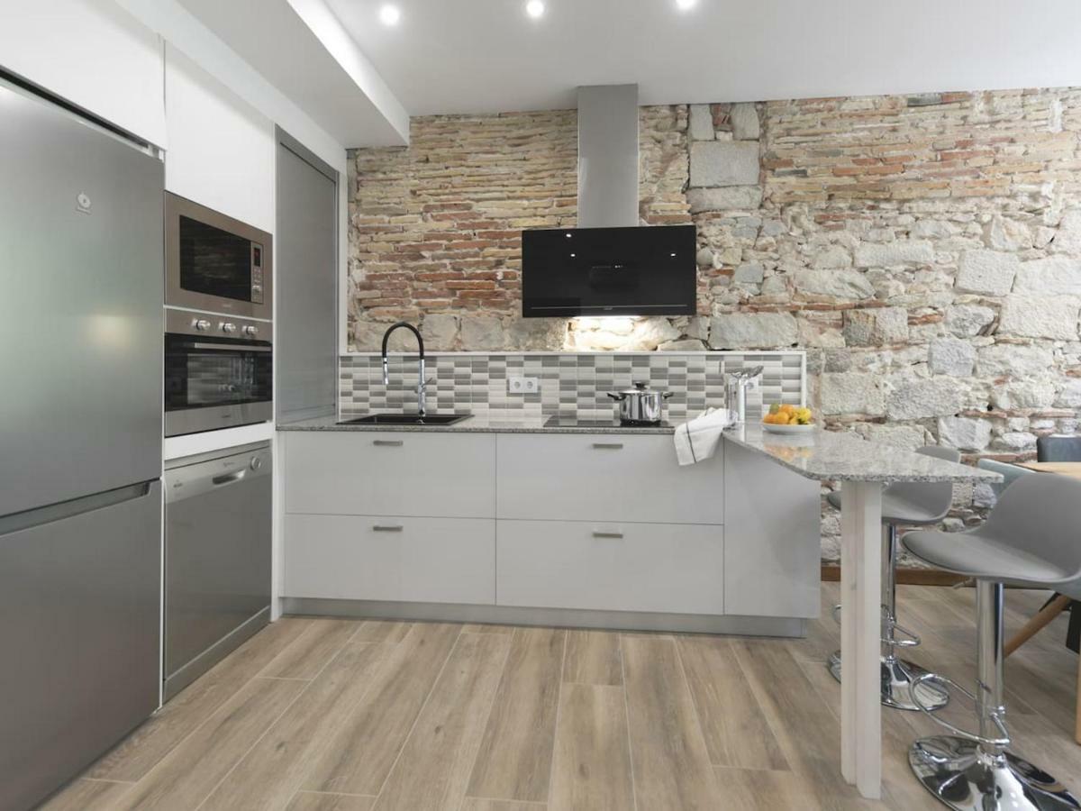 Apartment Bravissimo Rambla Eiffel Bridge 2