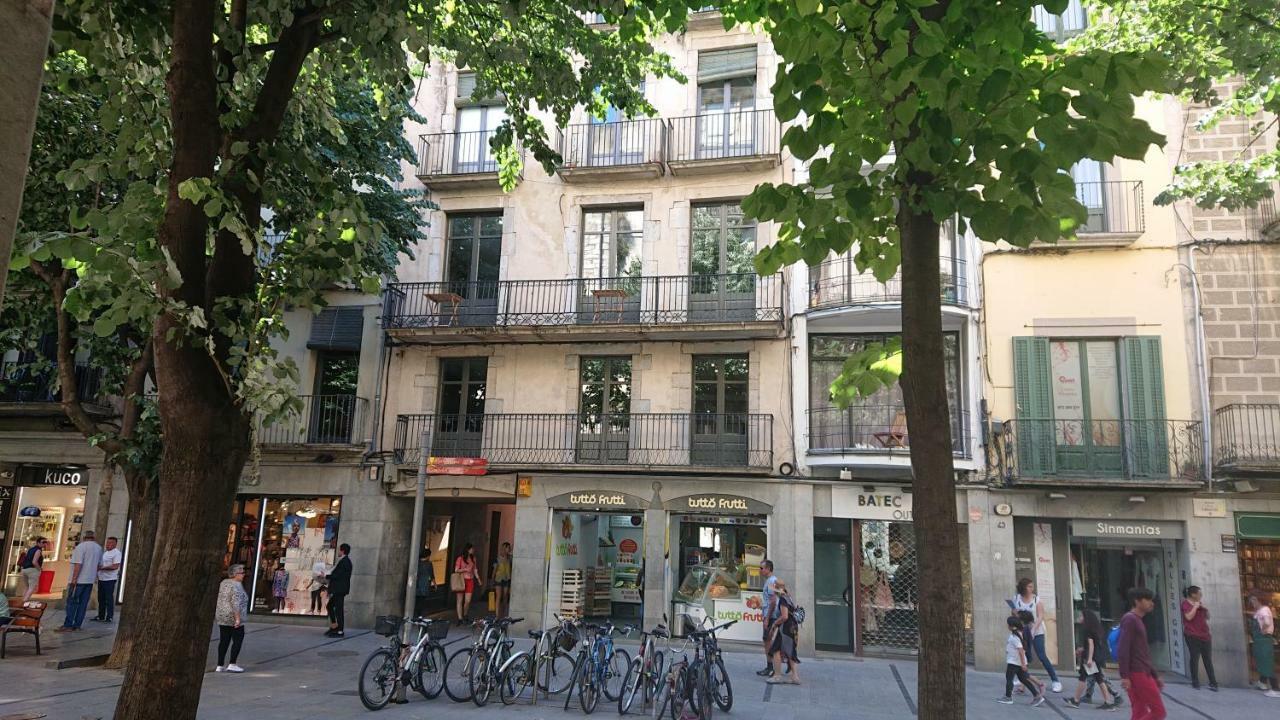 Apartment Bravissimo Rambla Eiffel Bridge 2